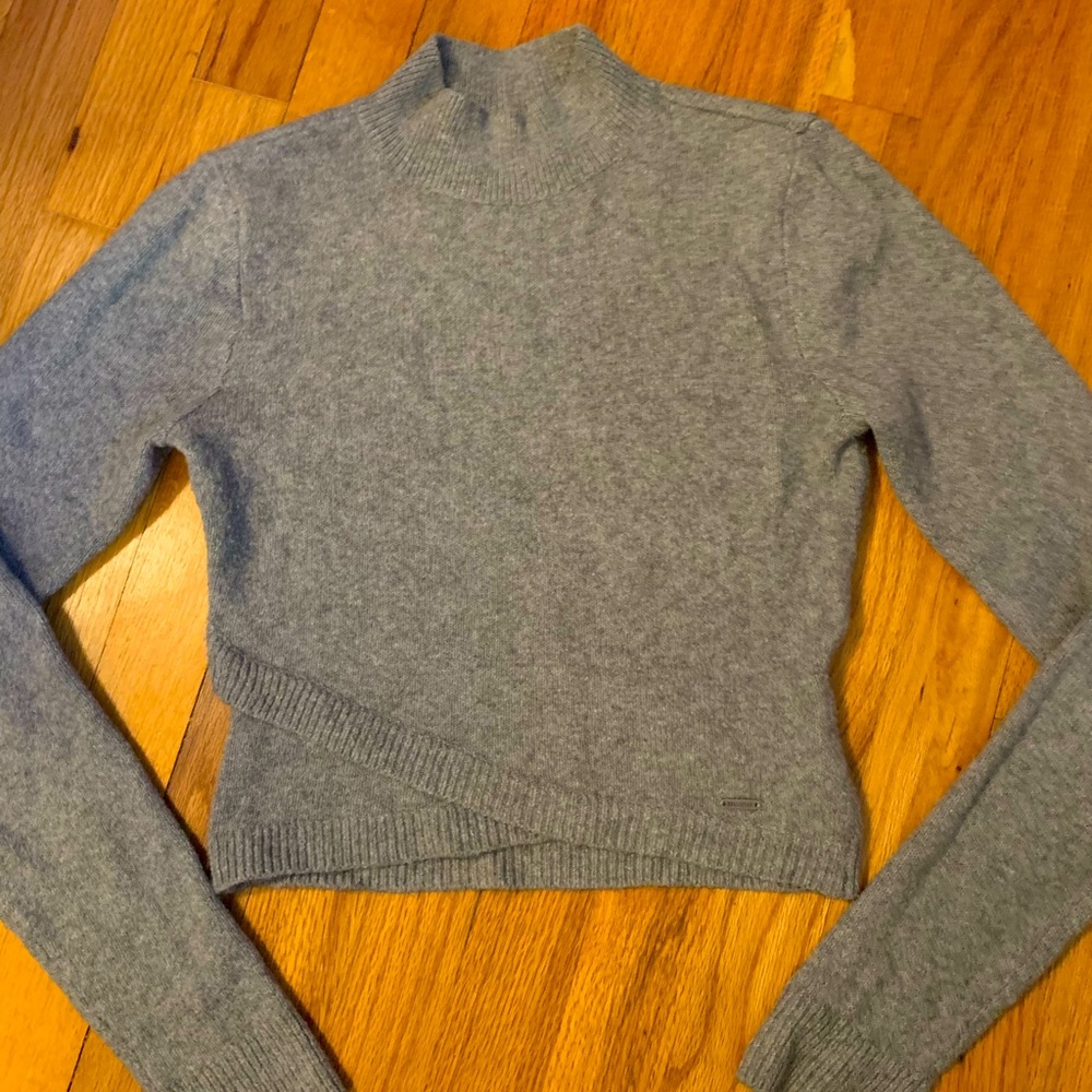 Hollister Gray Women's Sweater